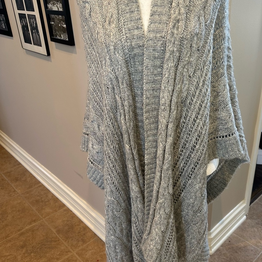 Soma Light Gray Open-Front Knit Poncho